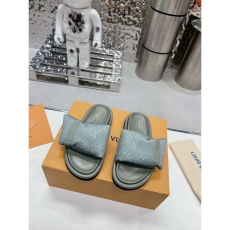 Louis Vuitton Slippers